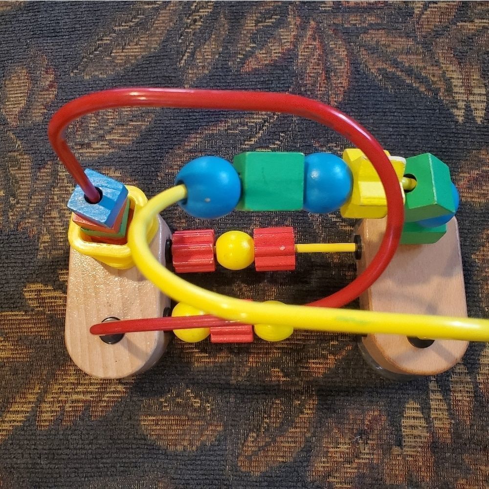 Melissa & Doug First Bead Maze with Suction Cups